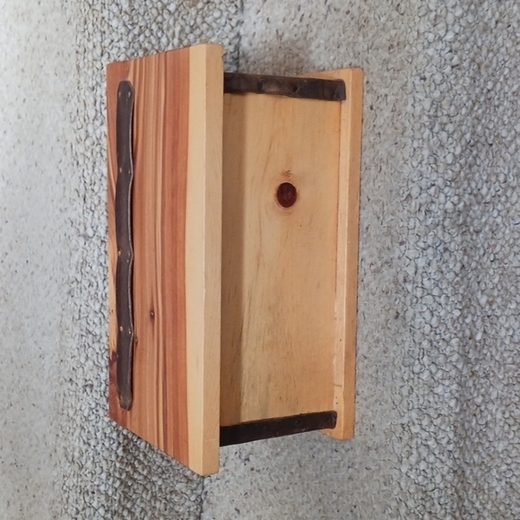 Vintage Handcrafted Small Jewelry Box/Chest - Picture 1 of 12